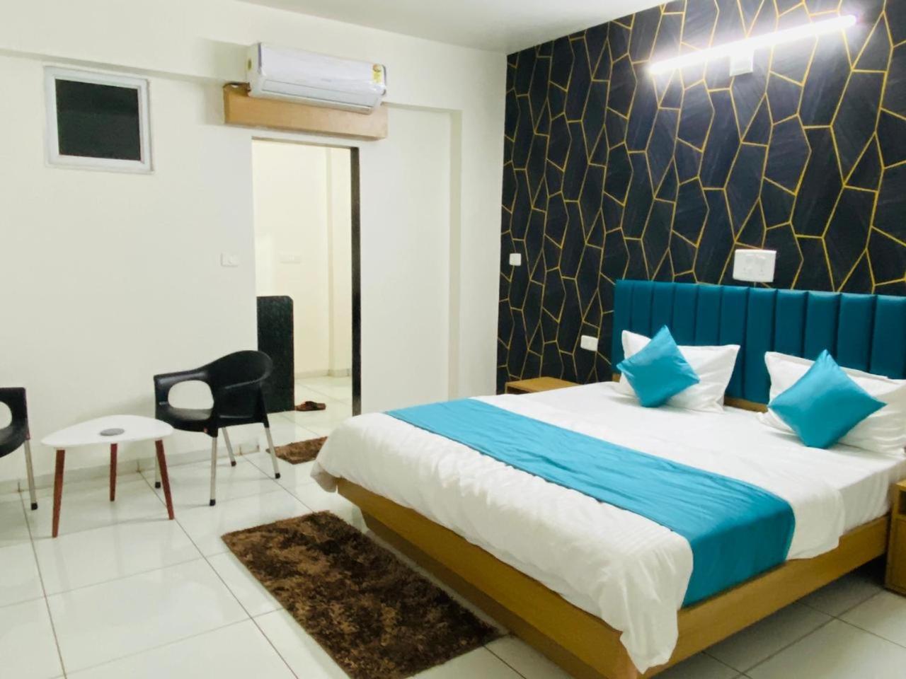 Hotel Balaji Villa Vadodara Eksteriør billede
