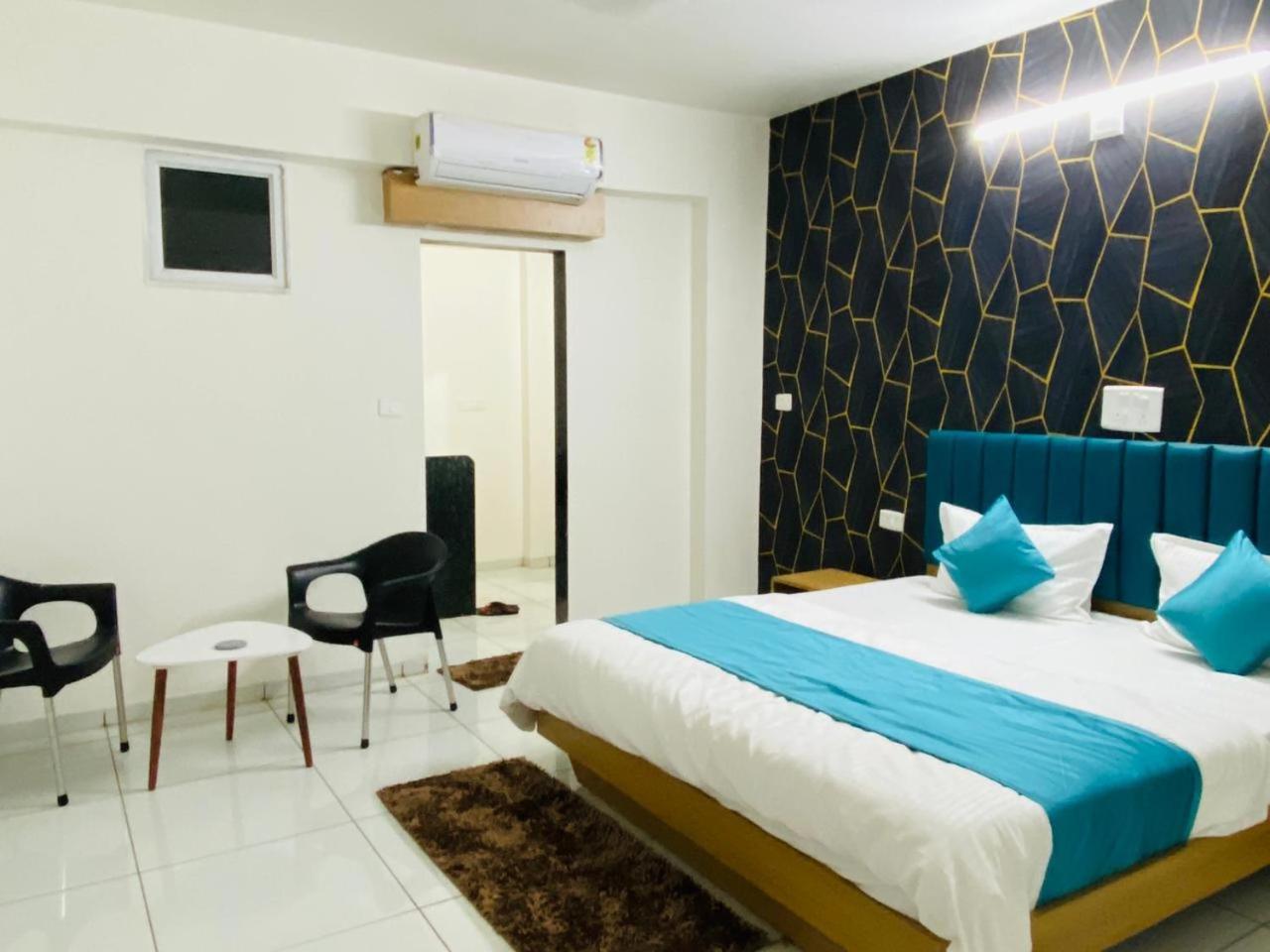 Hotel Balaji Villa Vadodara Eksteriør billede